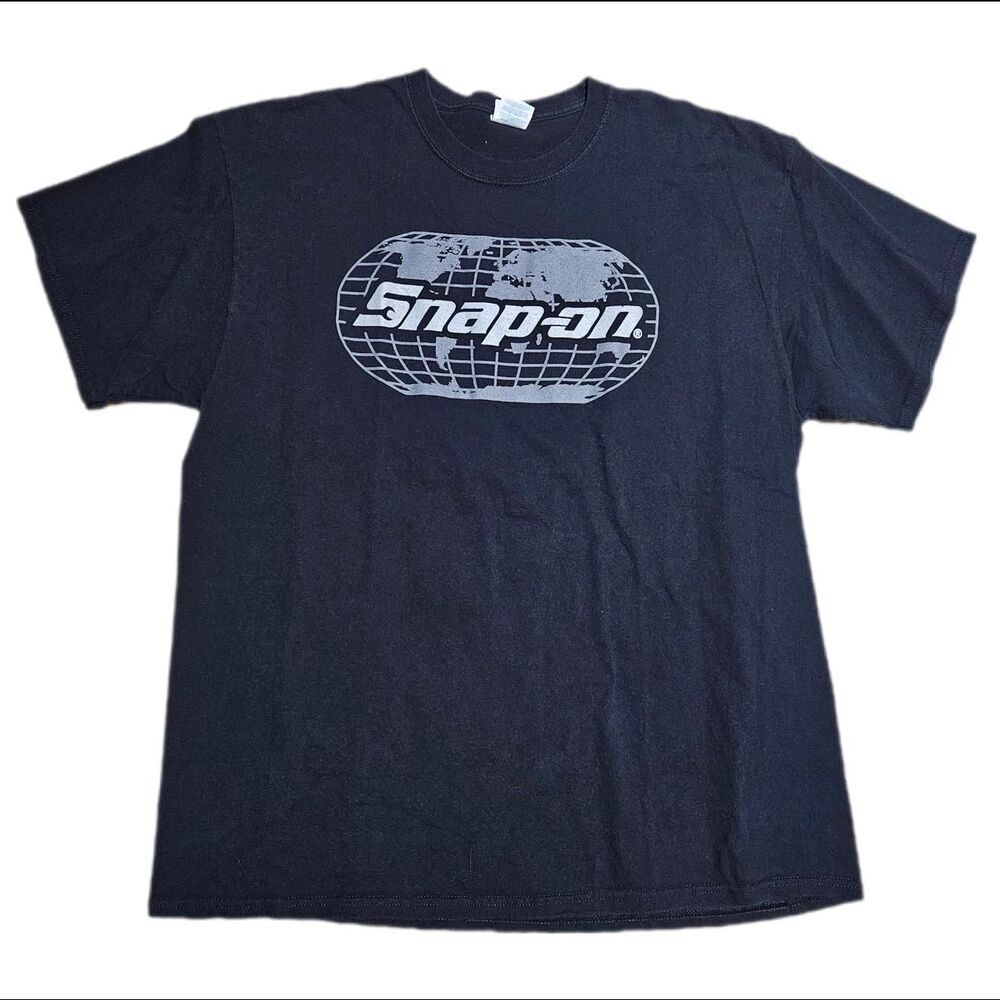 vintage streetwear skater snap-on black graphic tee